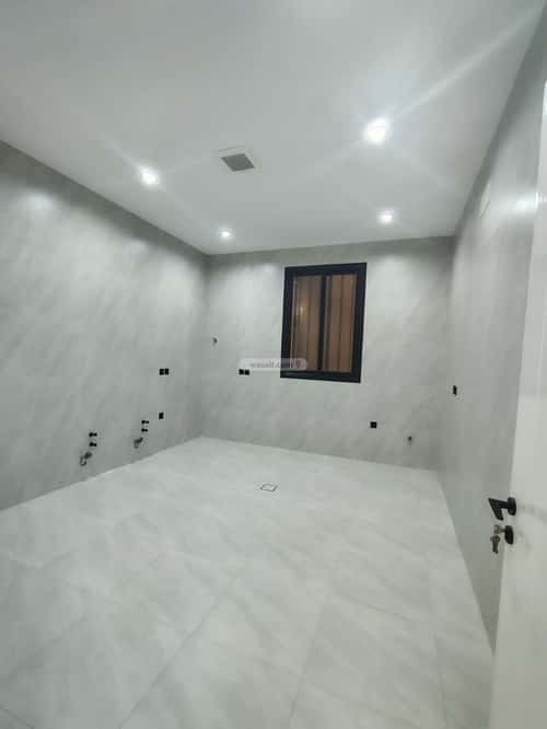 Floor 314 SQM with 8 Bedrooms Al-Raqi, Khamis Mushait