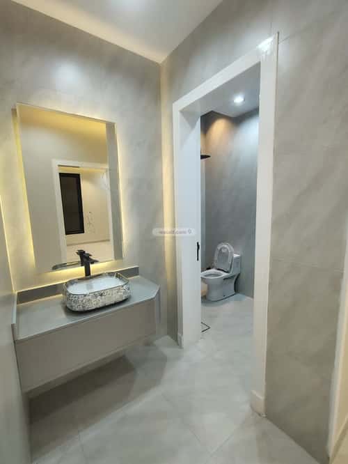 Floor 314 SQM with 8 bedrooms الراقي، خميس مشيط