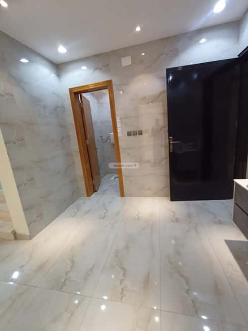 Floor 276 SQM with 9 Bedrooms Al Zahoor, Abha