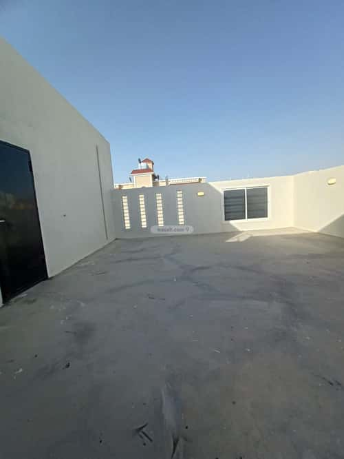 Floor 276 SQM with 9 bedrooms الزهور، أبها