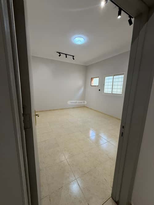 Apartment with 2 Bedrooms Al-Muanisiyah, East Riyadh, Riyadh