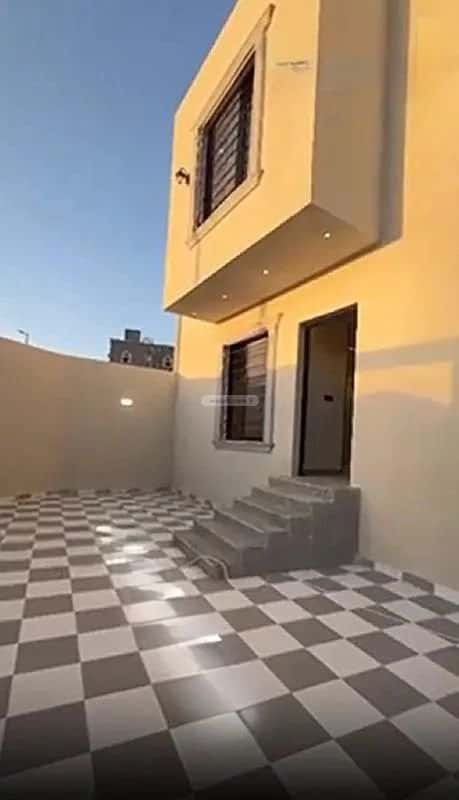 Villa 341 SQM facing South East on 25m width street الواسط، الطائف