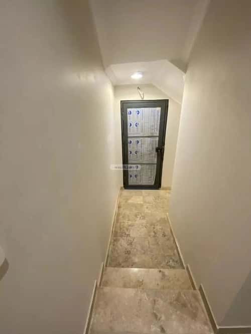 فيلا 300 متر مربع شرقية على شارع 20م الرحمانية، شرق جدة، جدة