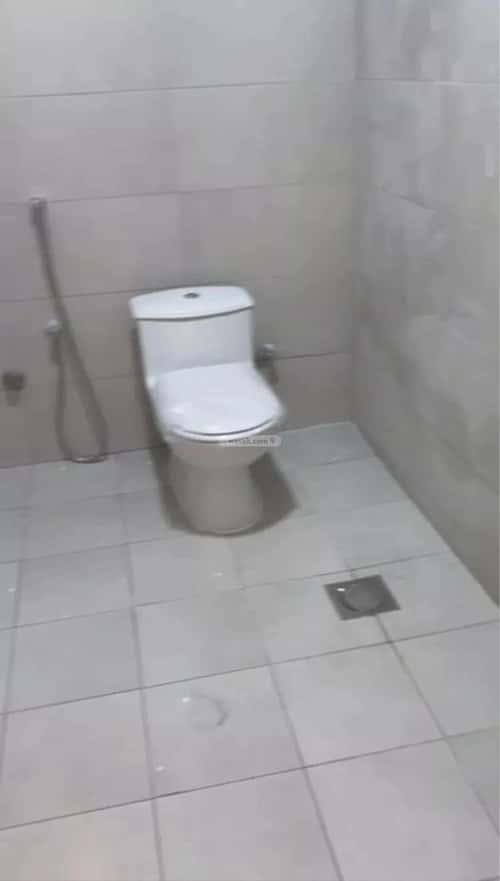 Apartment with 4 bedrooms الحمراء، الجبيل