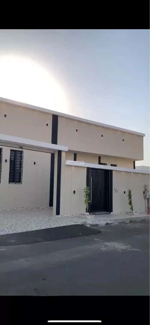 فيلا 503.83 متر مربع شرقية على شارع 15م السيل الكبير، الطائف