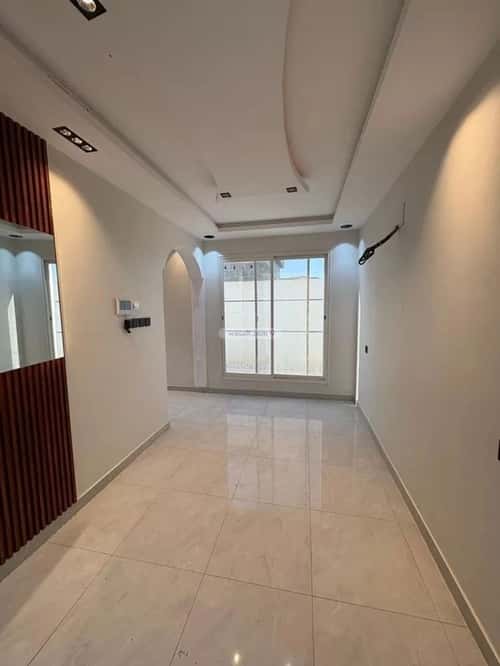 فيلا 225 متر مربع شمالية على شارع 15م سلطانة، أبها