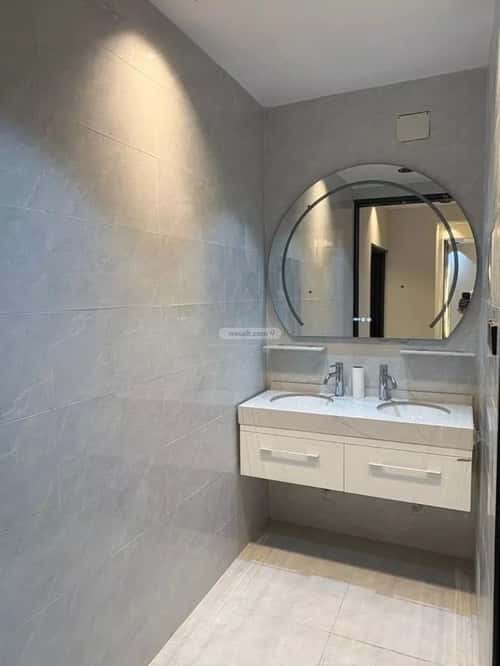 فيلا 225 متر مربع شمالية على شارع 15م سلطانة، أبها