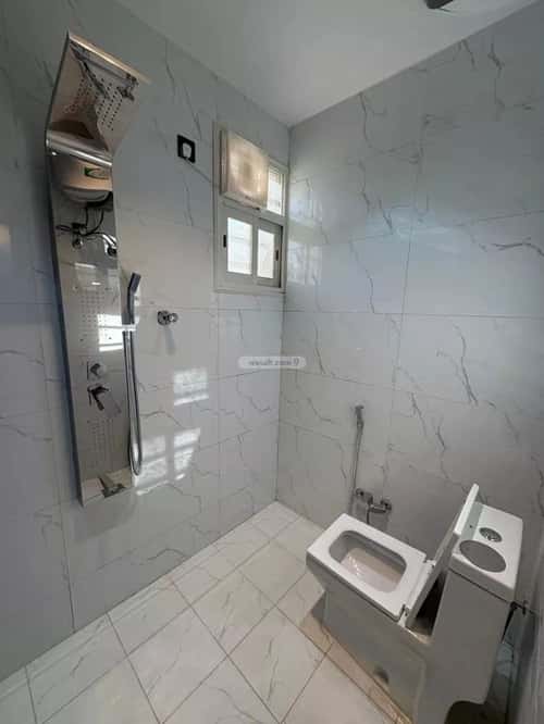 فيلا 225 متر مربع شمالية على شارع 15م سلطانة، أبها