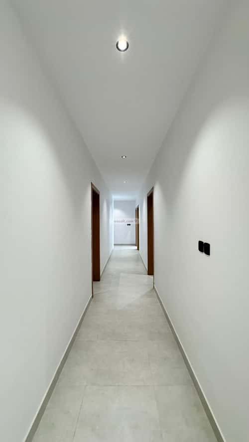 شقة 4 غرف في النزهة