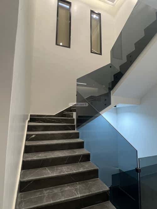 Villa 300 SQM Facing South with 7 Bedrooms Al-Janadriyah, East Riyadh, Riyadh