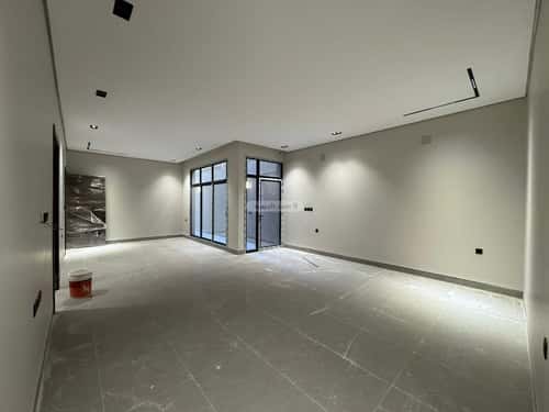 Floor 214 SQM with 4 bedrooms إشبيلية، شرق الرياض، الرياض