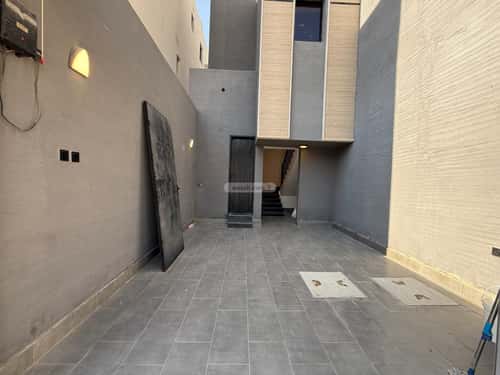 Floor 223.99 SQM with 4 Bedrooms Al-Muanisiyah, East Riyadh, Riyadh