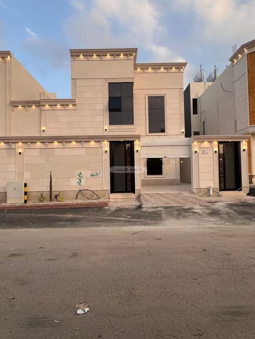 فيلا 255.6 متر مربع شرقية على شارع 15م الرحاب، الطائف