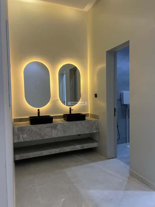 Villa 250 SQM Facing East with 7 Bedrooms Al-Janadriyah, East Riyadh, Riyadh