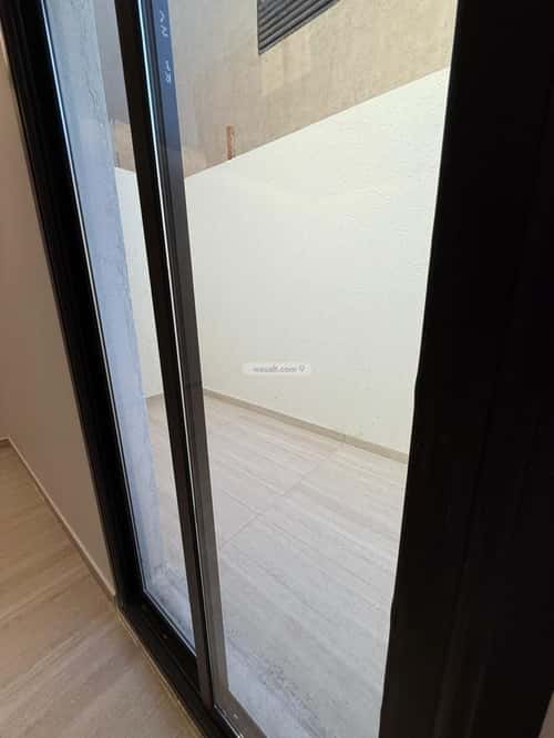 Floor 225.57 SQM with 5 Bedrooms Okaz, South Riyadh, Riyadh