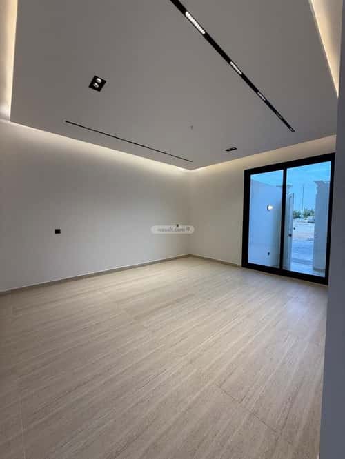 Floor 225 SQM with 5 bedrooms عكاظ، جنوب الرياض، الرياض