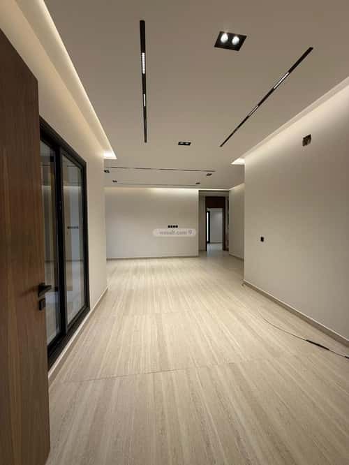 Floor 225.57 SQM with 5 Bedrooms Okaz, South Riyadh, Riyadh