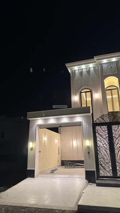 Villa 341 SQM facing West on 40m width street اللؤلؤ، الخبر