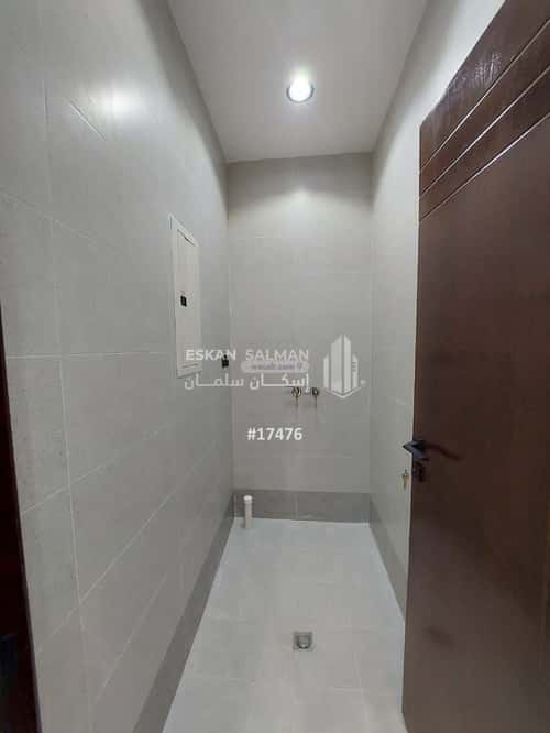 Apartment with 6 Bedrooms Al-Yarmouk, Khamis Mushait