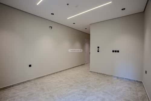 Apartment with 3 bedrooms الحمراء، الخبر