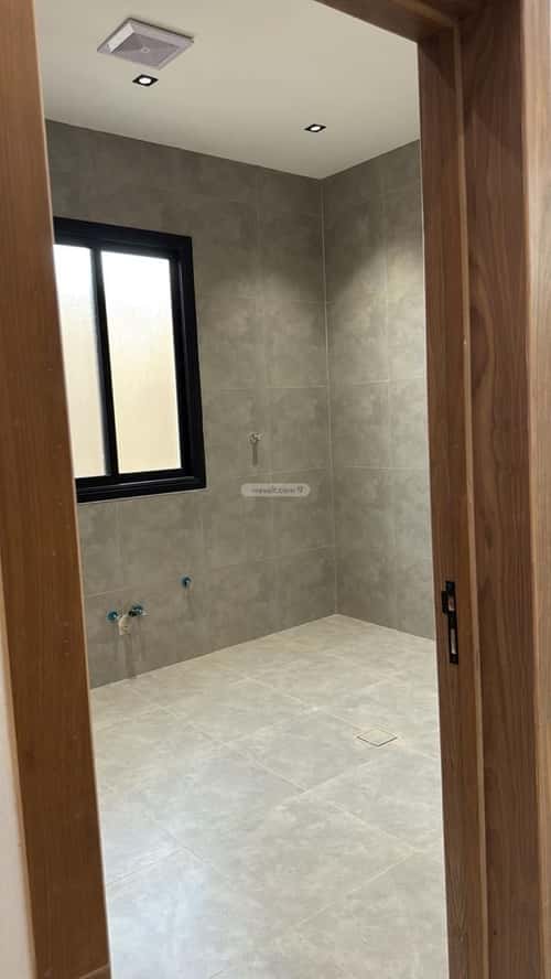 Floor with 7 Bedrooms Al Marjan, East Riyadh, Riyadh