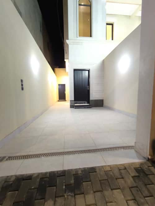 Floor 188.62 SQM with 3 Bedrooms Al-Janadriyah, East Riyadh, Riyadh