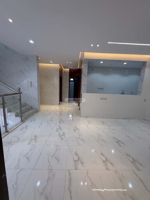 فيلا 455.05 متر مربع شرقية على شارع 15م الظرفة، خميس مشيط