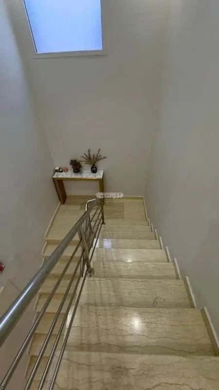 Apartment with 6 Bedrooms Al-Awaly, West Riyadh, Riyadh