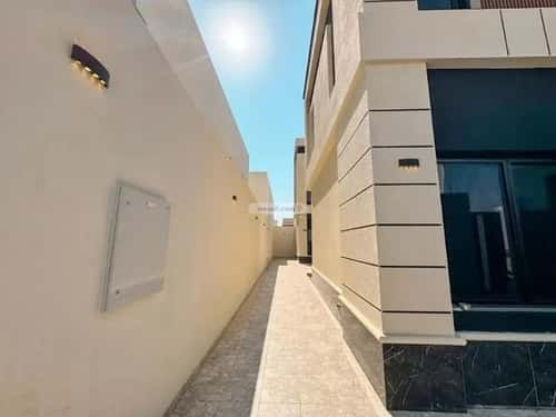 Villa 360.99 SQM Facing North with 8 Bedrooms Al-Janadriyah, East Riyadh, Riyadh