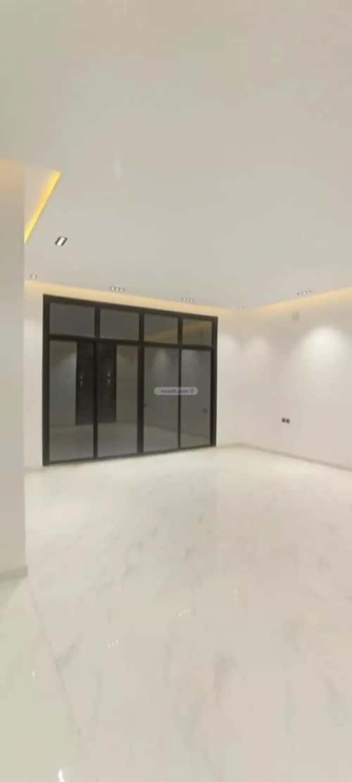 Villa 250 SQM Facing South on 15m Width Street Ar-Rimal, East Riyadh, Riyadh