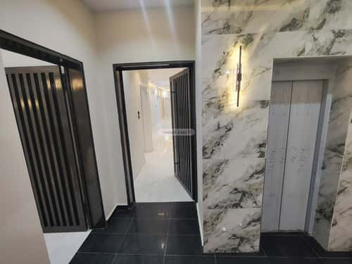 Floor 252 SQM with 6 Bedrooms Al-Raqi, Khamis Mushait