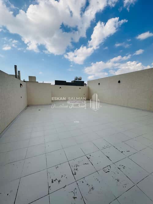 فيلا 442.64 متر مربع غربية على شارع 15م الصيانة، الطائف