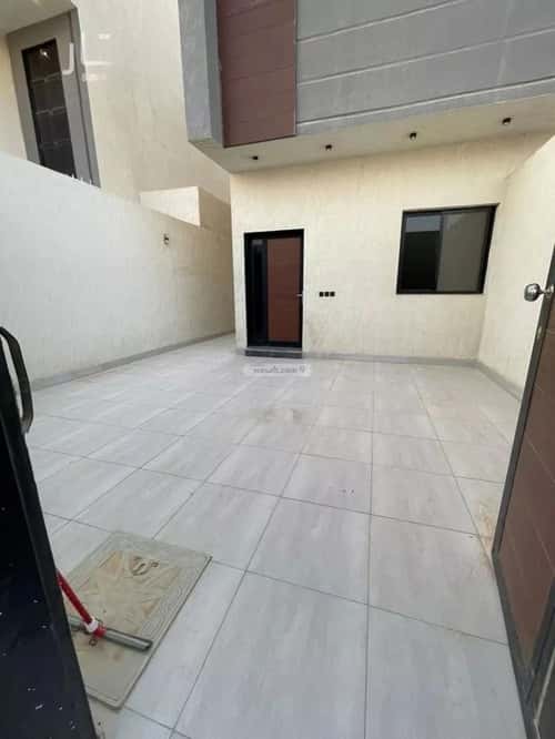 Floor 139 SQM with 4 bedrooms الرمال، شرق الرياض، الرياض