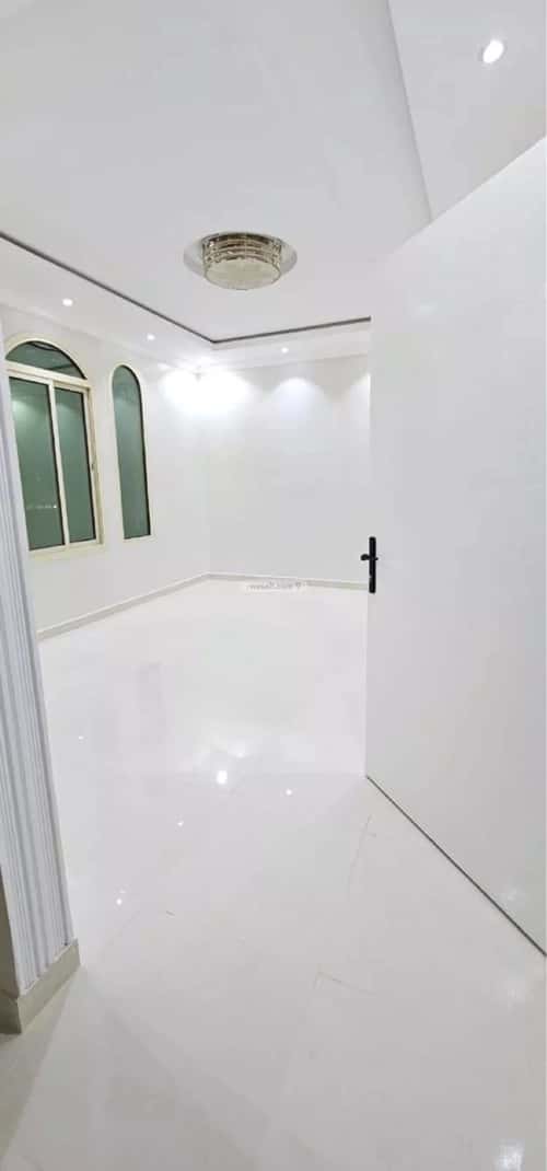 9 bedroom villa in Al Rimal