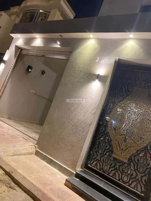 Floor 286 SQM with 5 Bedrooms Al-Janadriyah, East Riyadh, Riyadh