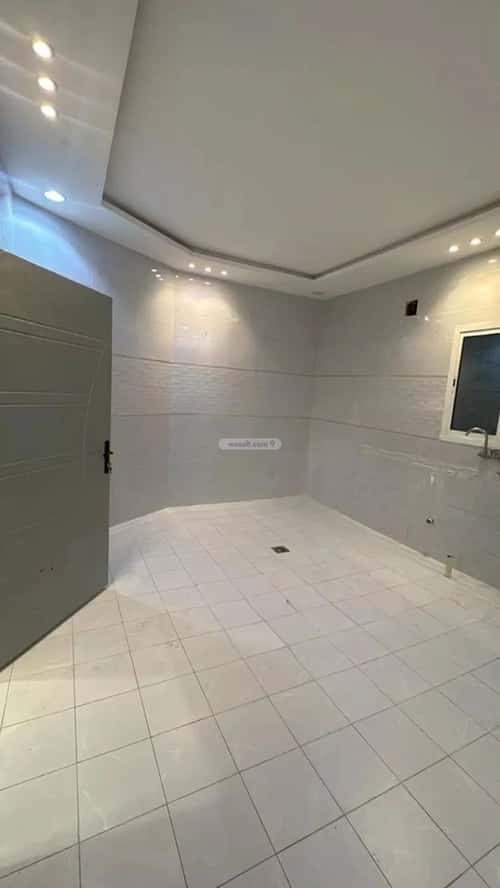 Floor 555 SQM with 7 Bedrooms Ar-Rimal, East Riyadh, Riyadh