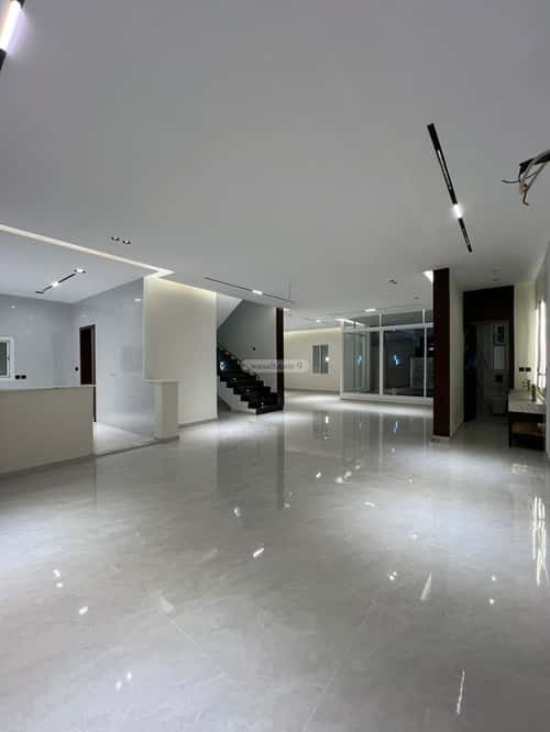 فيلا 275 متر مربع شرقية على شارع 15م الياقوت، شمال جدة، جدة