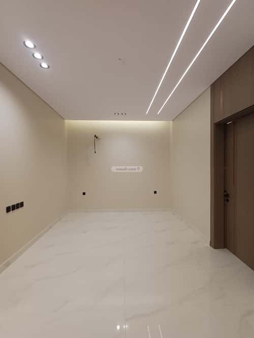 Villa 896 SQM Facing North on 16m Width Street Al Salyhyah, East Jeddah, Jeddah