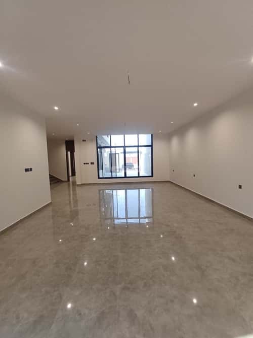 Villa 312 SQM Facing East on 16m Width Street Al Rahmanyah, East Jeddah, Jeddah