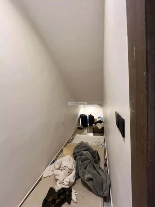 Villa 420.87 SQM Al-Mahdiyah, West Riyadh, Riyadh