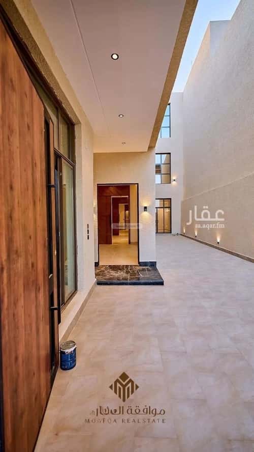 فيلا 300 متر مربع شمالية على شارع 20م المهدية، غرب الرياض، الرياض