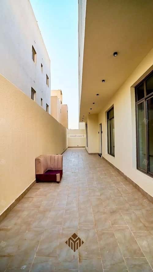 Villa 200 SQM Facing East on 25m Width Street Al-Mahdiyah, West Riyadh, Riyadh