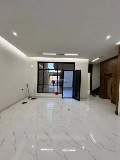 Villa 200 SQM Facing North on 20m Width Street Al-Mahdiyah, West Riyadh, Riyadh