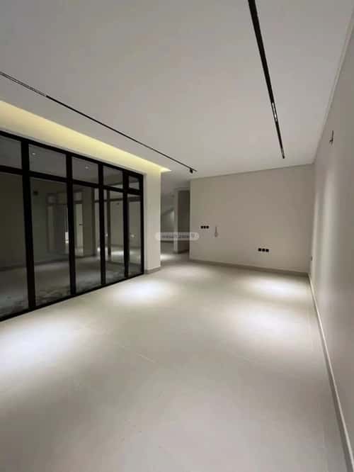 6 bedroom villa in Al Mahdiyyah