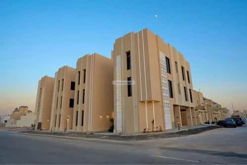 Building 400 SQM Facing East Al-Mahdiyah, West Riyadh, Riyadh