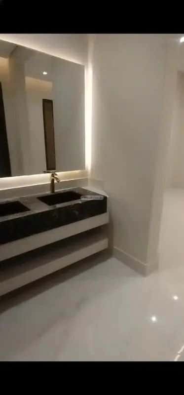 Floor 244 SQM with 5 bedrooms ديراب، غرب الرياض، الرياض