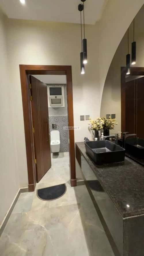 فيلا 390 متر مربع شمالية على شارع 15م النرجس، شمال الرياض، الرياض