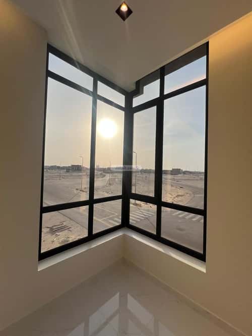 فيلا 252 متر مربع شمالية على شارع 20م السيف، الدمام