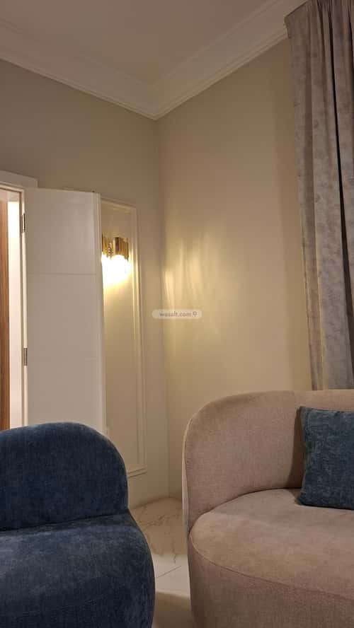 شقة بغرفة الحمراء، الخبر