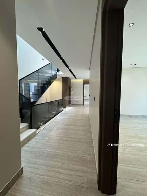 فيلا 375 متر مربع جنوبية على شارع 15م الصدفة، الدمام